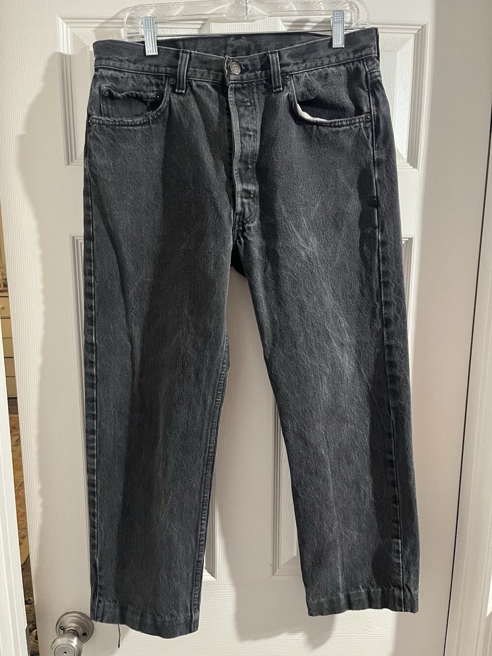 Vintage Levi’s 501-0660 90s Button Fly Black Denim USA 34W READ
